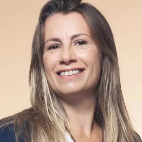 Portrait of Pismo CEO and co-founder Daniela Binatti smiling